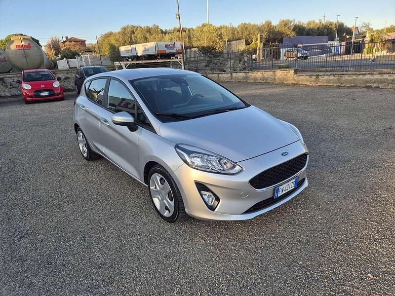 Usata Ford Fiesta 86 CV (63 kW) 2018 Argento Utilitaria