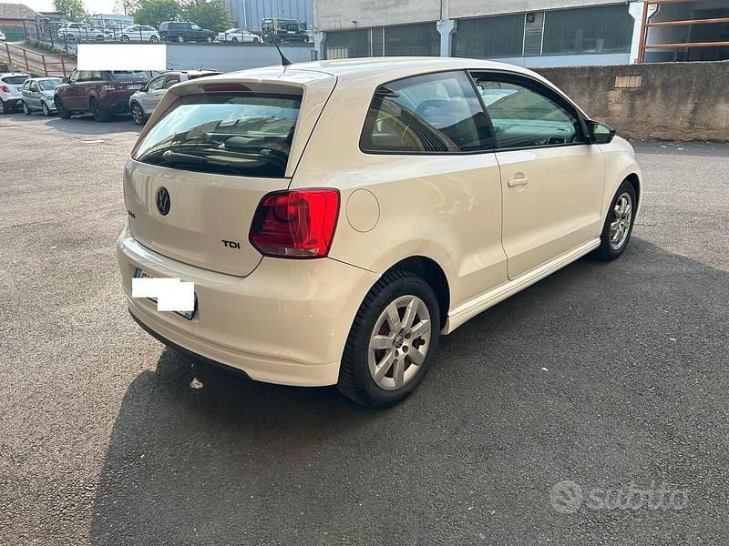 Usata VW Polo 75 CV (55 kW) 2011 Bianco Utilitaria