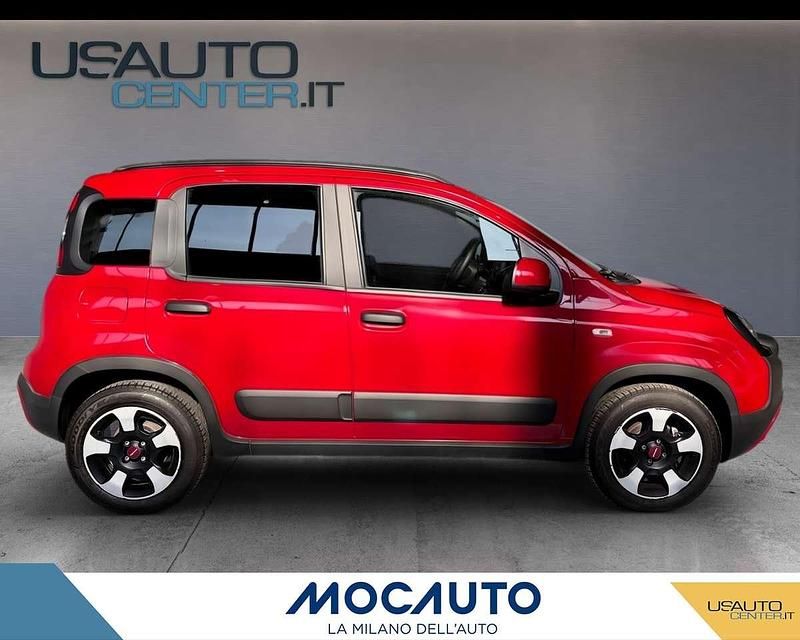 Usata Fiat Panda Cross Cross 69 CV (50 kW) 2024 Colore azzurro Utilitaria