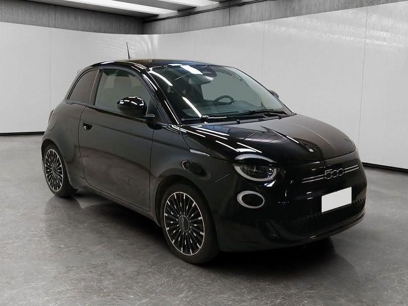 Usata Fiat 500e Icon 86 kW (118 CV) 2021 Nero Berlina