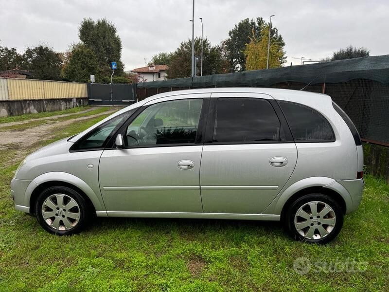 Usata Opel Meriva Enjoy 105 CV (77 kW) 2007 Marrone Monovolume
