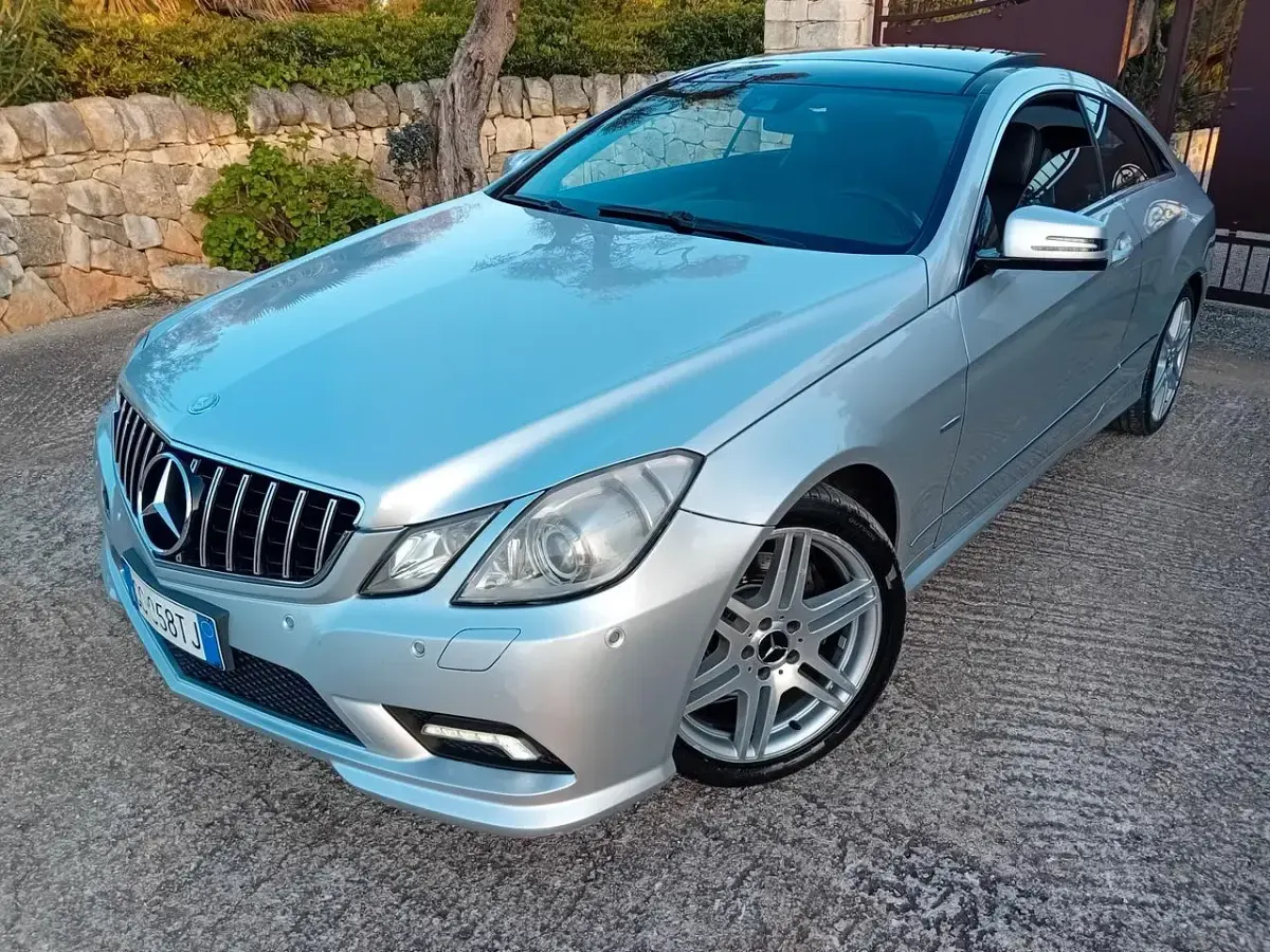 Usata Mercedes E350 Avantgarde 231 CV (169 kW) 2011 Argento Berlina