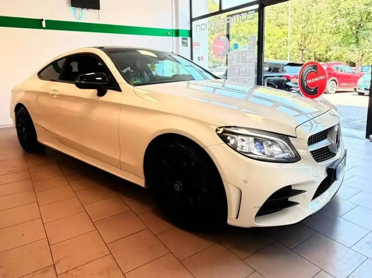 Usata Mercedes C300 Premium Plus 245 CV (180 kW) 2019 Bianco Coupé
