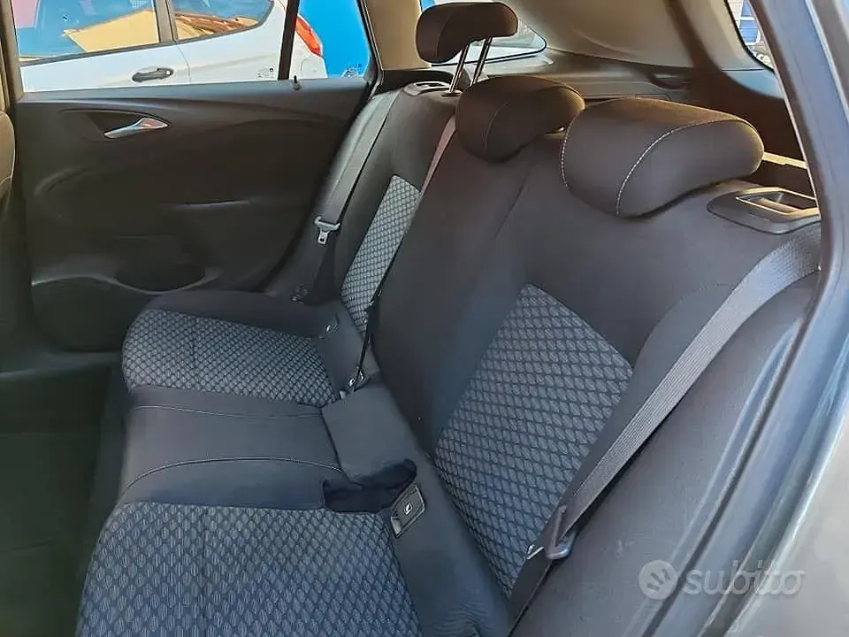 Usata Opel Astra Business 95 CV (69 kW) 2016 Grigio Station wagon