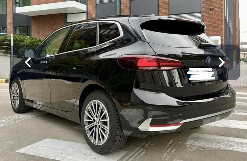 Usata BMW 218 Luxury Line 136 CV (100 kW) 2023 Nero Station wagon