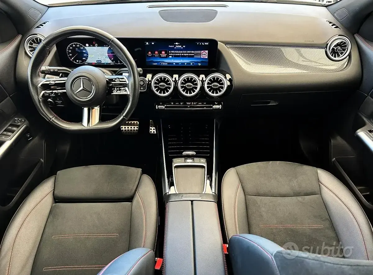 Usata Mercedes GLA200 AMG Line Premium 150 CV (110 kW) 2024 Bianco SUV