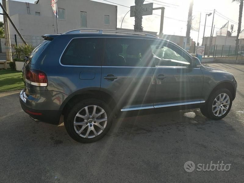 Grigio Usata 2007 VW Touareg SUV | 4600 € (Buon prezzo) - Immagine 1/3