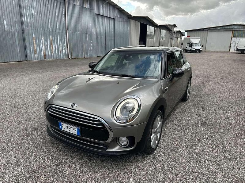 Grigio Usata 2017 Mini Cooper D Clubman Hype Station wagon | 11.990 € (Ottimo prezzo) - Immagine 1/4