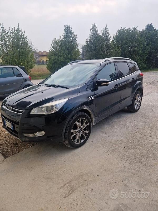 Usata Ford Kuga Titanium 150 CV (110 kW) 2015 Nero SUV
