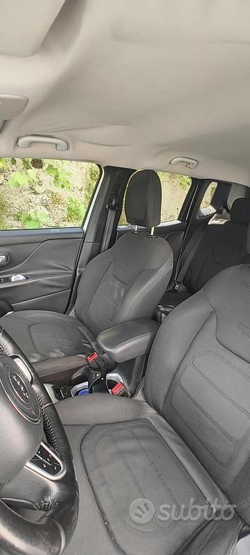 Usata Jeep Renegade 120 CV (88 kW) 2015 Bianco SUV