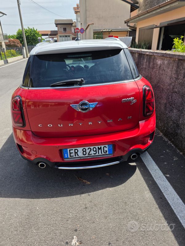 Usata Mini Countryman 111 CV (81 kW) 2013 Rosso SUV