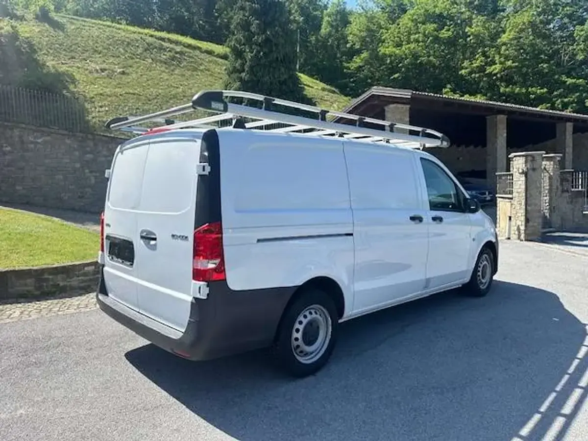 Usata Mercedes Vito 102 CV (75 kW) 2021 Bianco Furgone