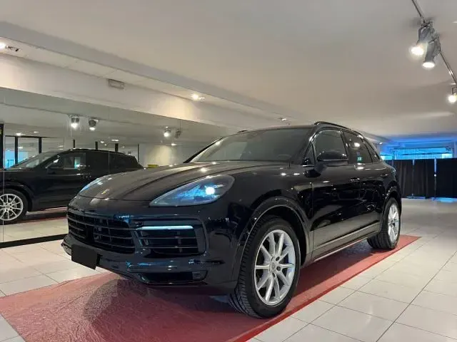 Usata Porsche Cayenne 340 CV (250 kW) 2005 Nero metallizzato SUV