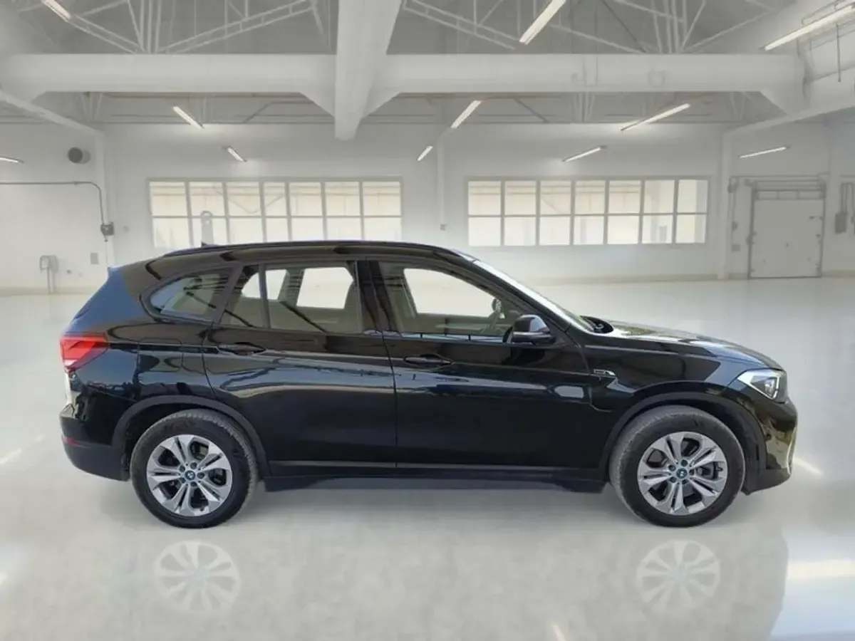 Usata BMW X1 Advantage 125 CV (91 kW) 2022 Nero SUV
