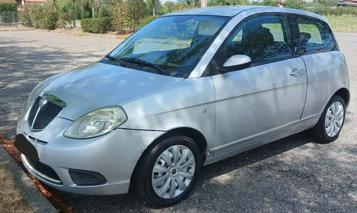 Usata Lancia Ypsilon 60 CV (44 kW) 2008 Utilitaria