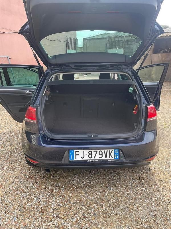 Usata VW Golf VII 110 CV (80 kW) 2017 Blu Berlina