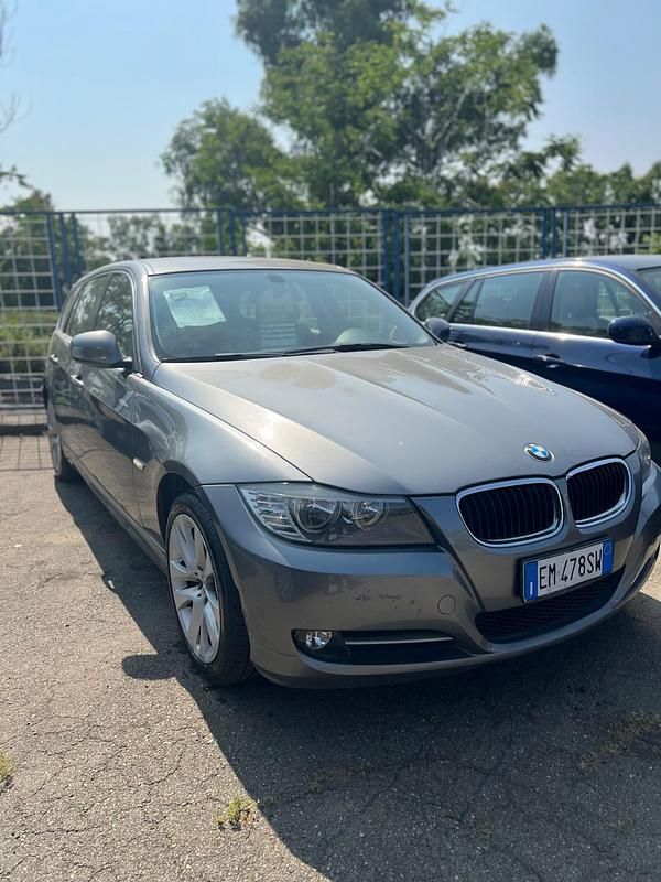 Usata BMW 320 320 CV (235 kW) 2012 Grigio Station wagon