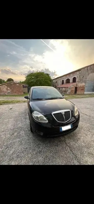 Usata Lancia Ypsilon 60 CV (44 kW) 2008 Utilitaria