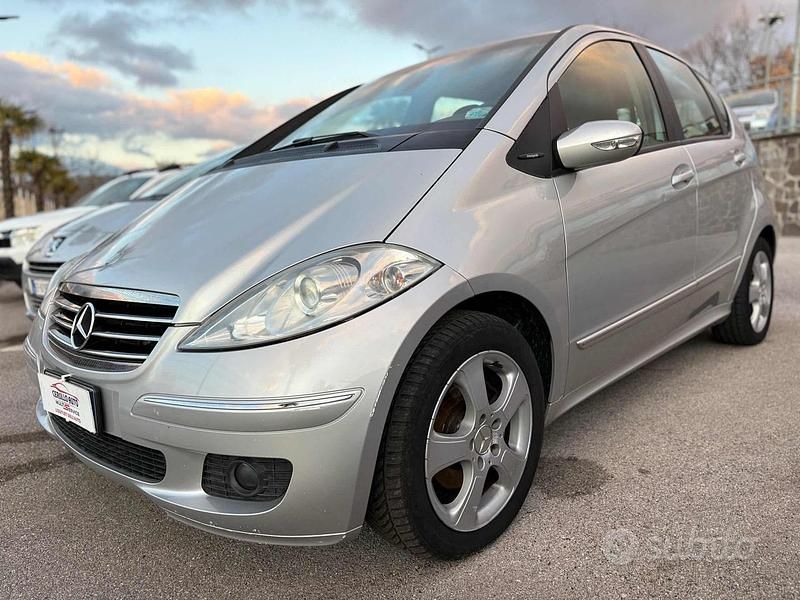 Usata Mercedes A180 Avantgarde 108 CV (79 kW) 2007 Grigio Berlina