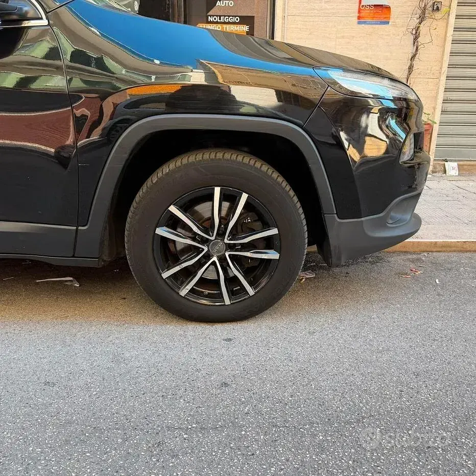 Usata Jeep Cherokee 140 CV (102 kW) 2017 Nero SUV