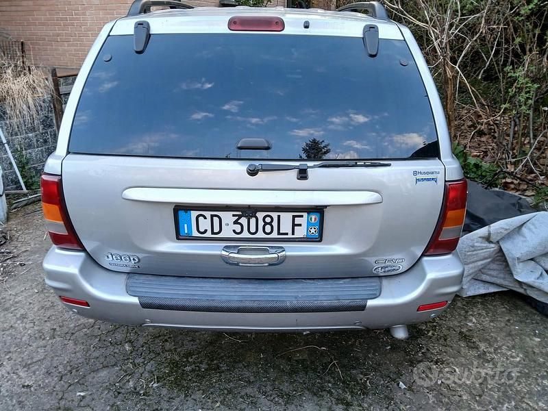 Usata Jeep Grand Cherokee Overland 2003 Grigio SUV