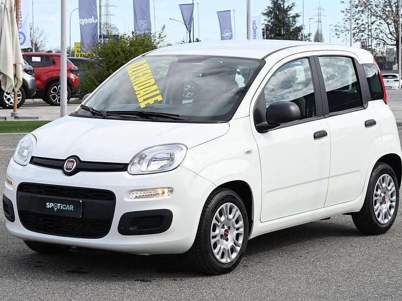 Bianco Usata 2022 Fiat Panda S Due volumi | 9900 € (Ottimo prezzo) - Immagine 1/4