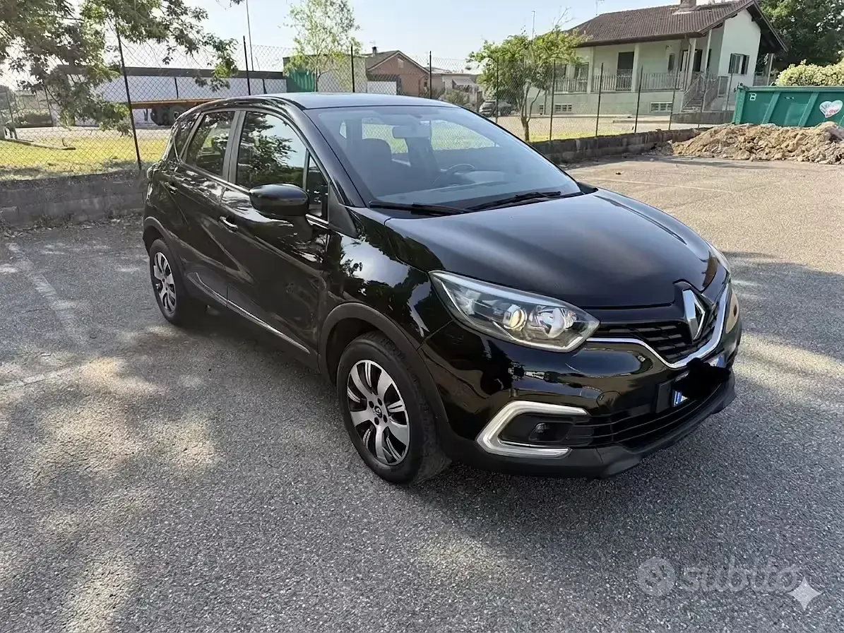 Usata Renault Captur 90 CV (66 kW) 2018 Nero SUV