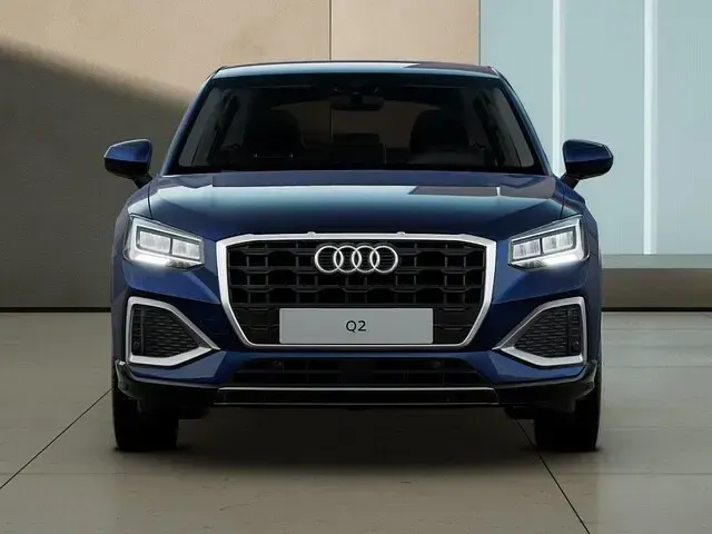 Nuova Audi Q2 Advanced Plus 116 CV (85 kW) 2026 Blu navarra metallizzato SUV