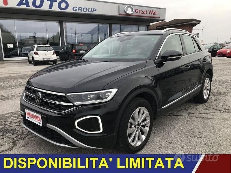 Usata VW T-Roc Style 116 CV (85 kW) 2025 Nero SUV
