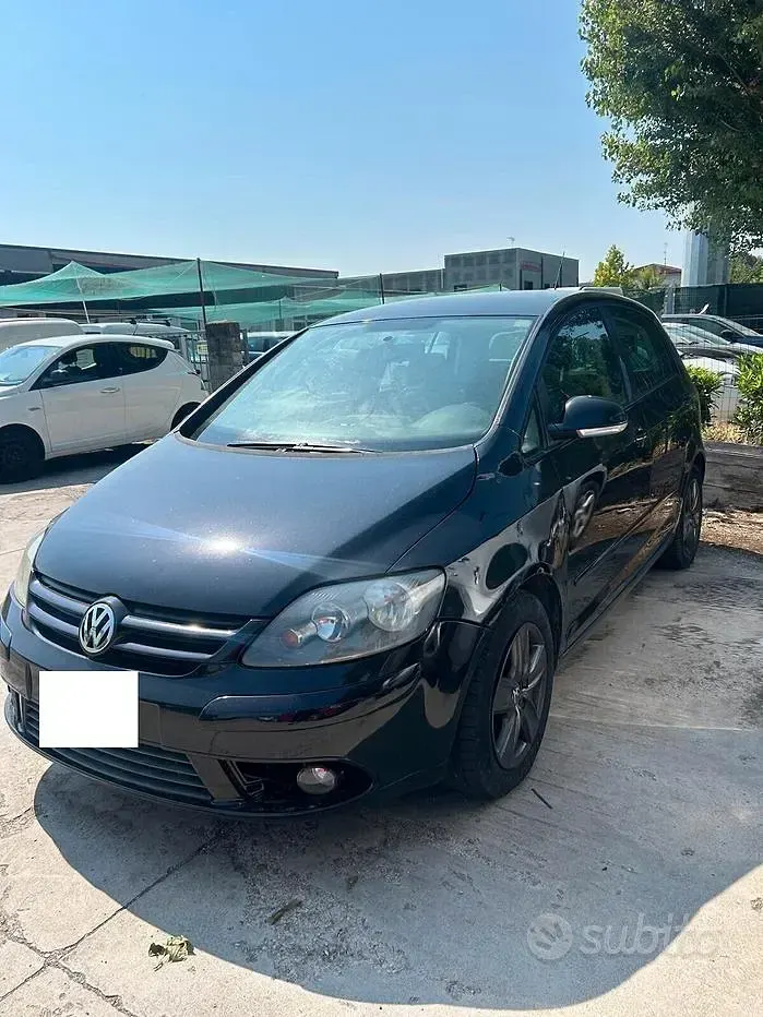 Usata VW Golf V Comfortline 105 CV (77 kW) 2007 Nero Berlina