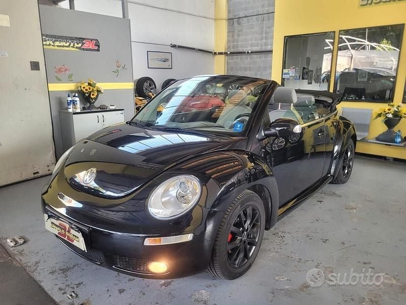 Usata VW Beetle Cabriolet 105 CV (77 kW) 2006 Nero Cabrio