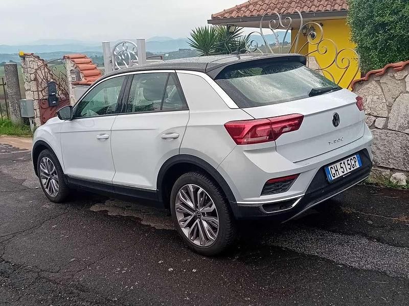 Usata VW T-Roc Advance 150 CV (110 kW) 2021 Bianco SUV