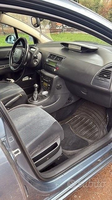 Usata Citroën C4 90 CV (66 kW) 2005 Grigio Berlina