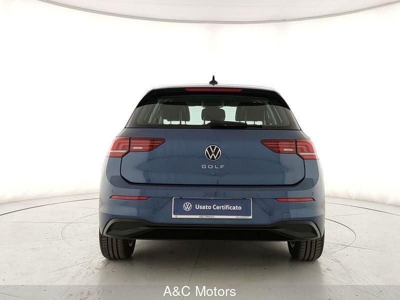 Usata VW Golf VIII Life 116 CV (85 kW) 2025 Blu