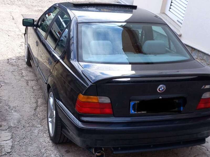 Usato 1991 BMW 320 2.0 Benzin 170 CV (700 €)
