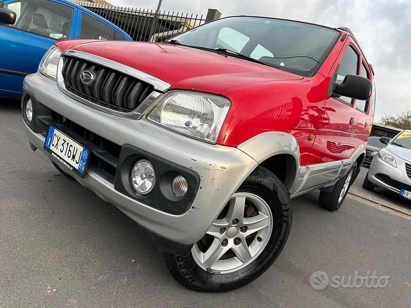 Usata Daihatsu Terios 85 CV (62 kW) 2005 Rosso SUV