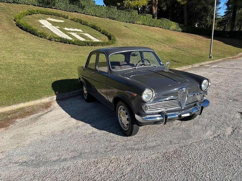Usata Alfa Romeo Giulietta Ti 73 CV (53 kW) 1962 Grigio Utilitaria