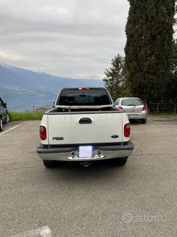 Usata Ford F-150 305 CV (224 kW) 2002 Bianco Pick-up