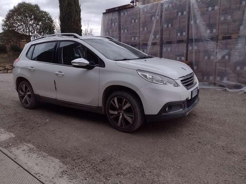Usata Peugeot 2008 Allure 110 CV (80 kW) 2016 Bianco SUV