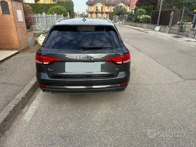 Usata Audi A4 122 CV (89 kW) 2018 Grigio Station wagon