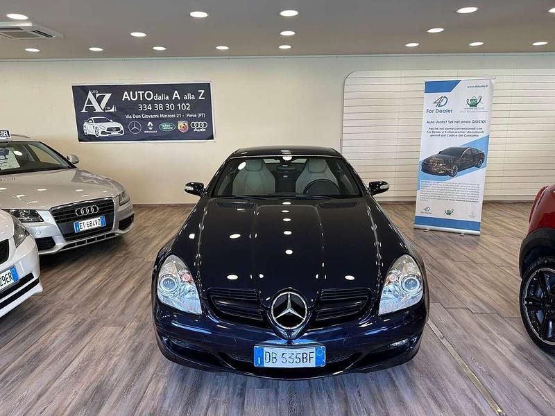 Usata Mercedes SLK200 163 CV (119 kW) 2006 Blu/azzurro Cabrio