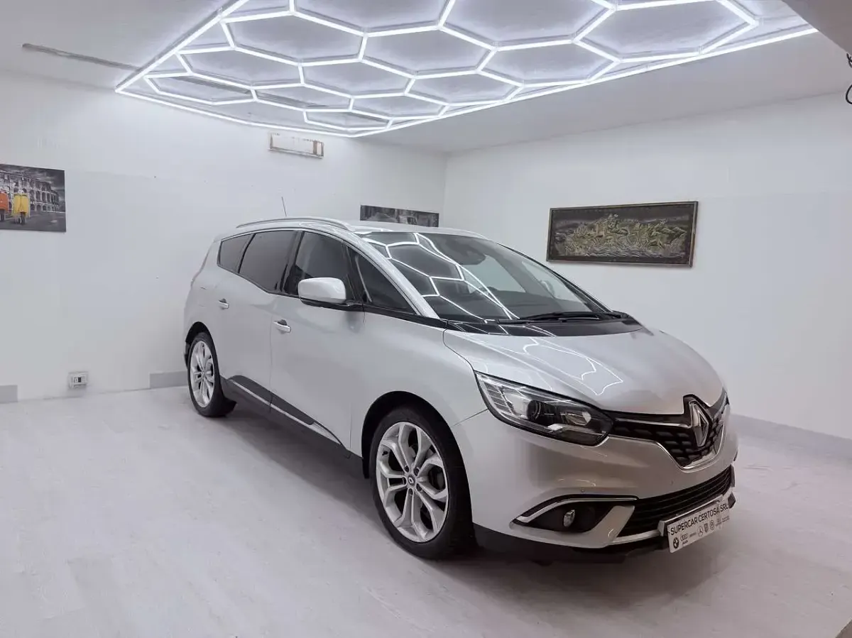 Usata Renault Grand Scénic IV 110 CV (80 kW) 2018 Grigio Monovolume