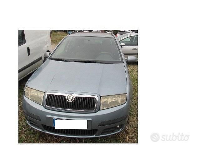Grigio Usata 2006 Skoda Fabia Style Station wagon | 2100 € (Buon prezzo) - Immagine 1/4