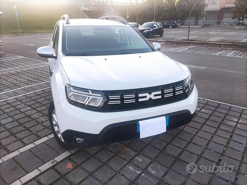 Bianco Usata 2023 Dacia Duster Expression Tre volumi | 17.500 € - Immagine 1/4