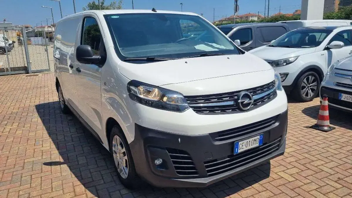 Usata Opel Vivaro Enjoy 120 CV (88 kW) 2021 Bianco Monovolume