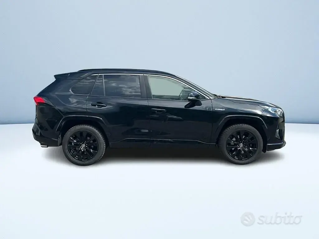 Usata Toyota RAV4 Hybrid Edition 178 CV (130 kW) 2022 Nero metallizzato SUV