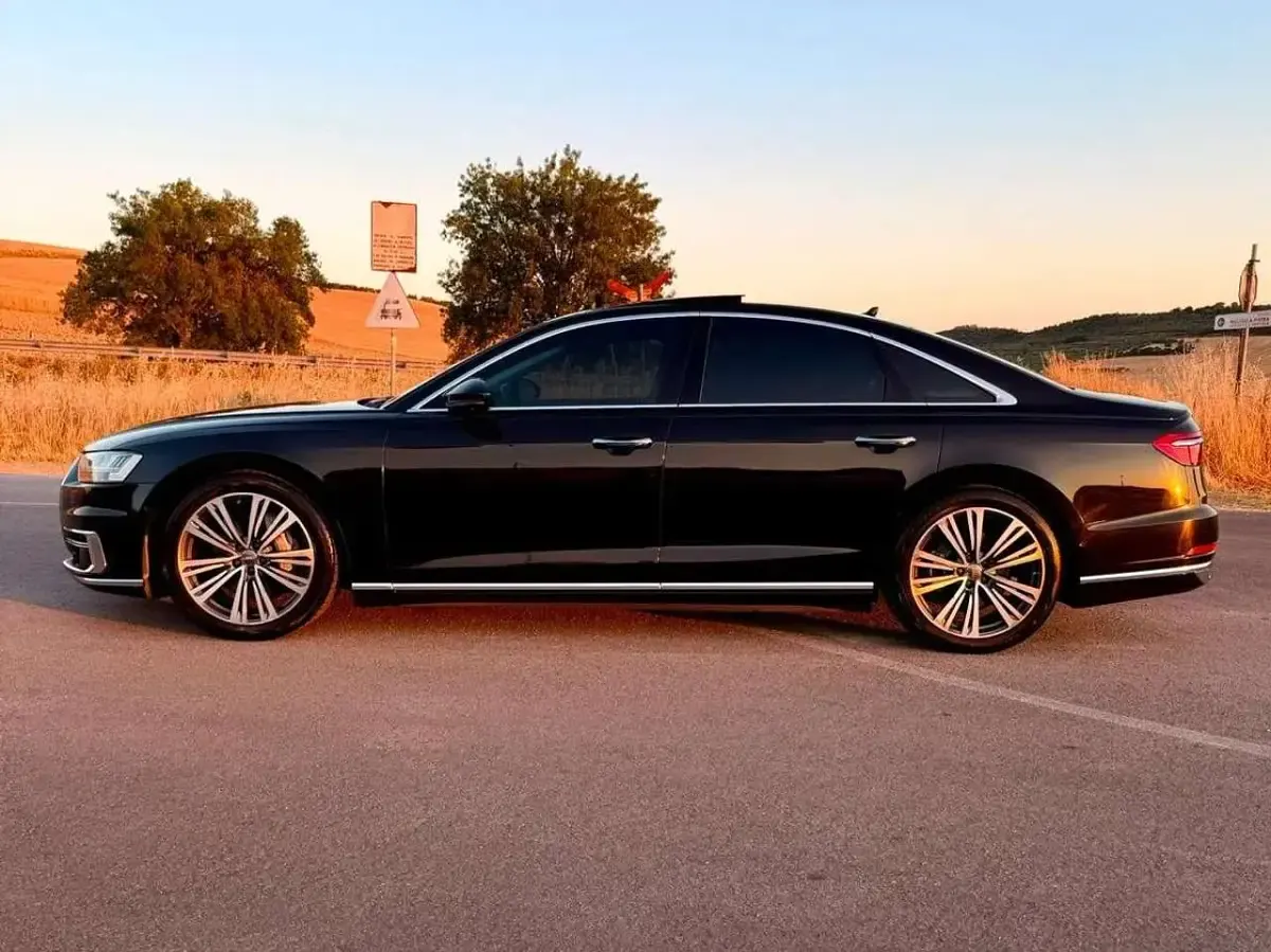 Usata Audi A8 286 CV (210 kW) 2017 Nero mythos Berlina