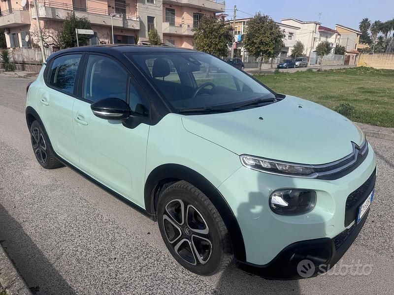 Usata Citroën C3 Shine 102 CV (75 kW) 2018 Verde Berlina