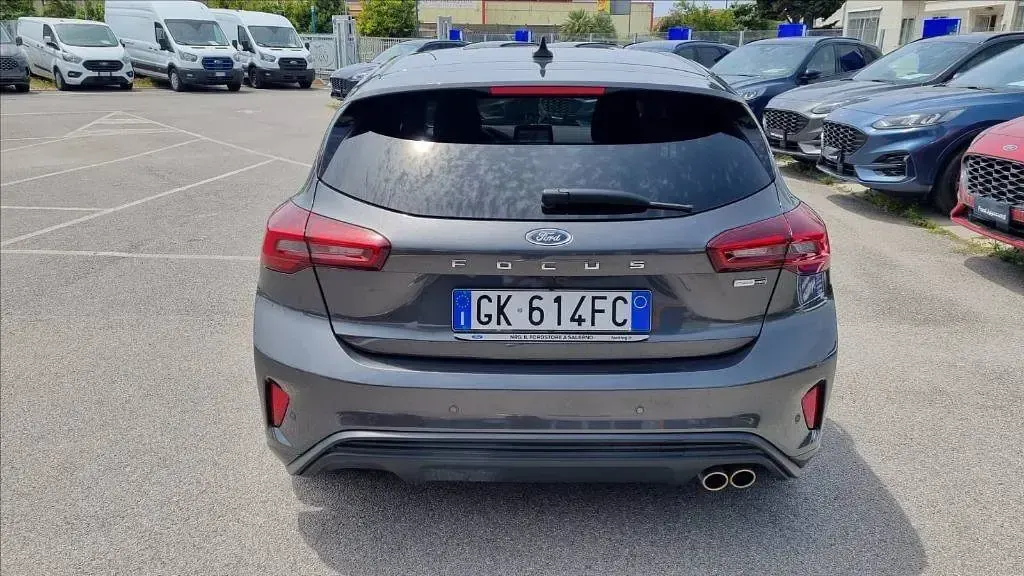 Usata Ford Focus ST-Line 125 CV (91 kW) 2022 Magnetic Berlina