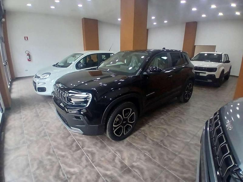 Nuova Jeep Avenger Summit 101 CV (74 kW) 2025 Grigio SUV